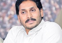 Jagan Attracting Top Kamma Leaders