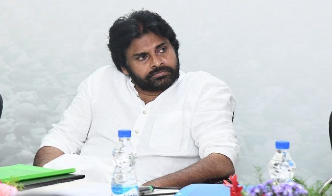 కాంగ్రెస్ వలలో… పవన్ కళ్యాణ్..?